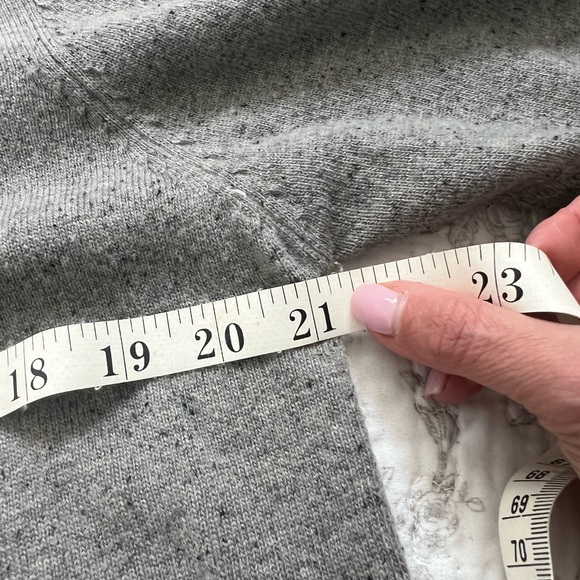 Grey sweater - Picture 6 of 7